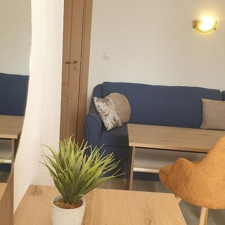 Priyateli - Friends Hotell Veliko Tŭrnovo Eksteriør bilde
