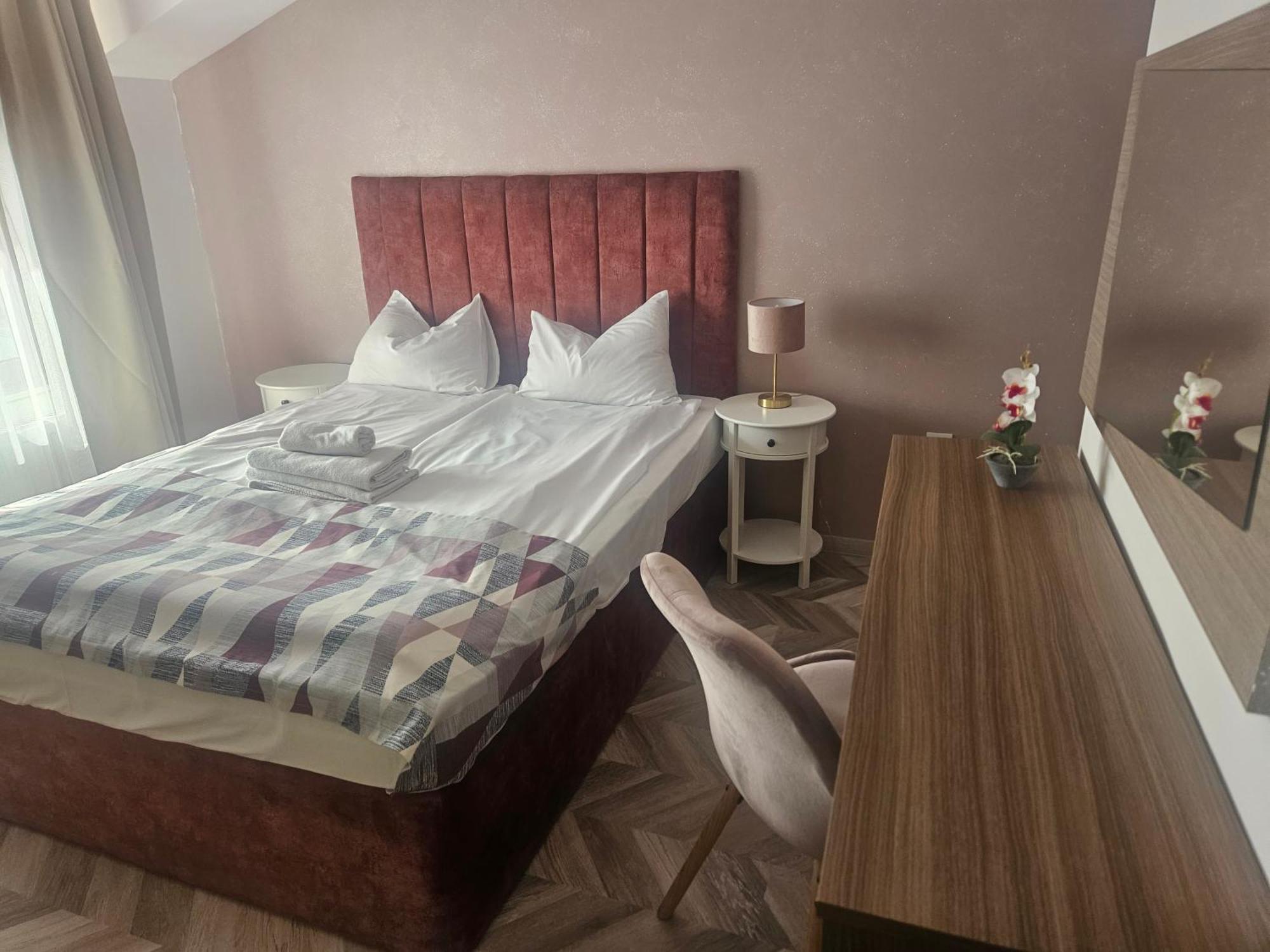 Priyateli - Friends Hotell Veliko Tŭrnovo Rom bilde