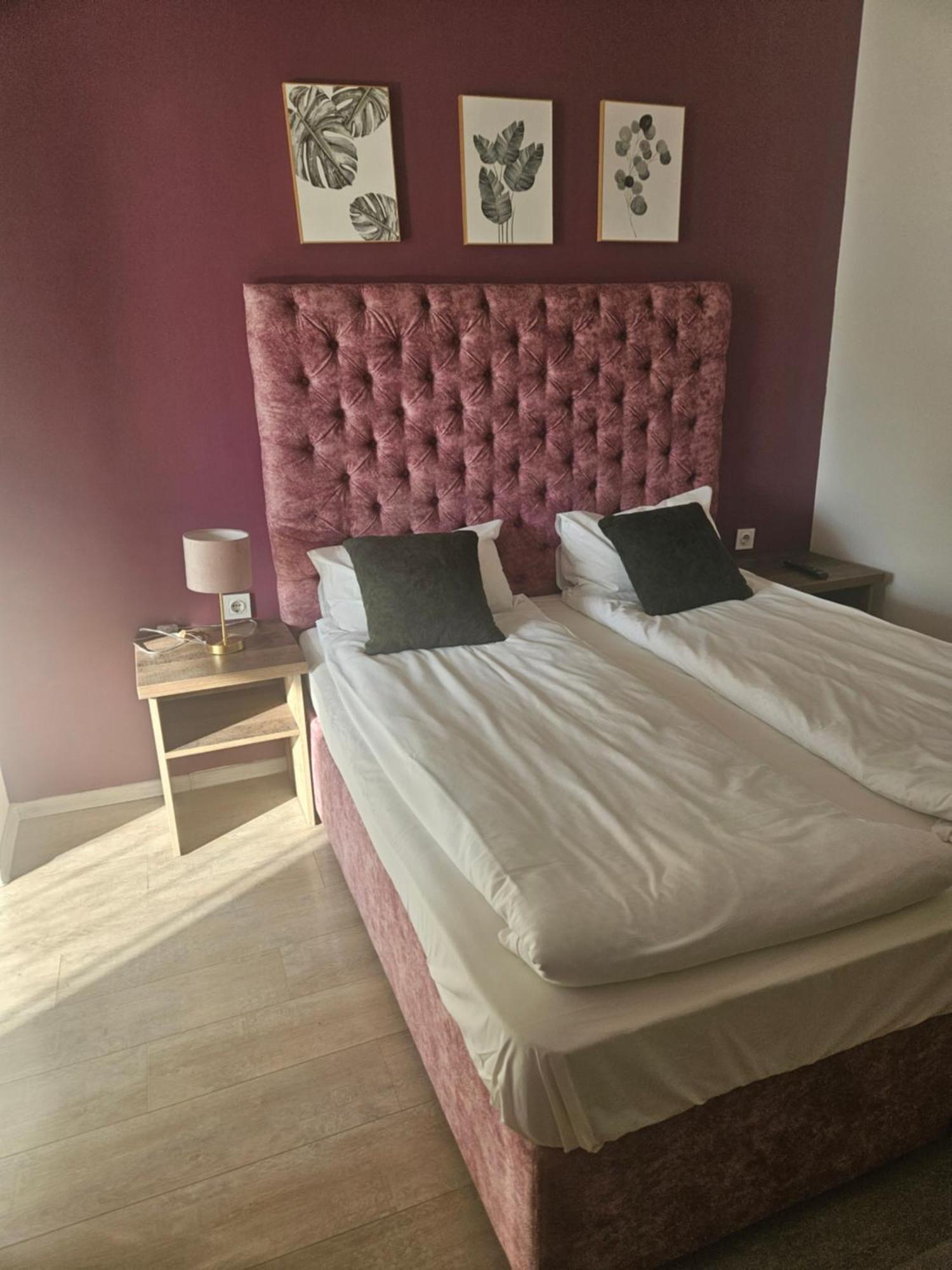 Priyateli - Friends Hotell Veliko Tŭrnovo Rom bilde